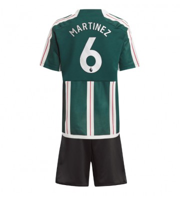 Manchester United Lisandro Martinez #6 Replika Babytøj Udebanesæt Børn 2023-24 Kortærmet (+ Korte bukser)